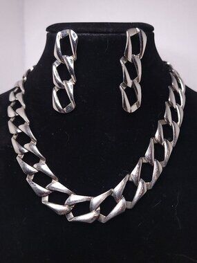 Silver Tone Large Chain Link Pierced Earings and Necklace